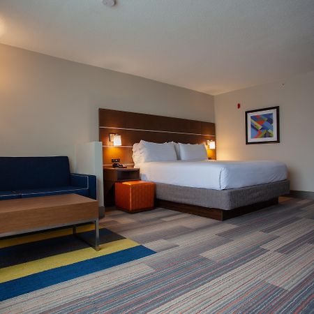 Holiday Inn Express & Suites Atlanta Perimeter Mall Hotel By Ihg Sandy Springs Exterior foto