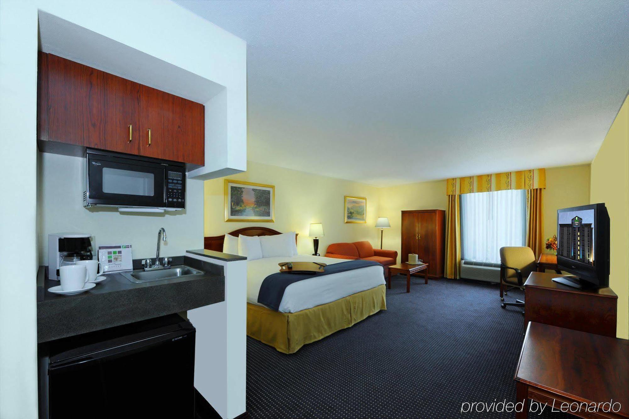 Holiday Inn Express & Suites Atlanta Perimeter Mall Hotel By Ihg Sandy Springs Cameră foto