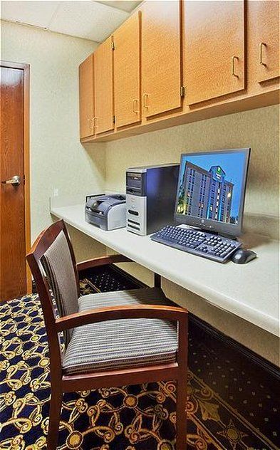 Holiday Inn Express & Suites Atlanta Perimeter Mall Hotel By Ihg Sandy Springs Facilități foto